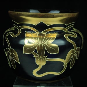 Bohemian Art Nouveau – Jugendstil purple-blue satin glass vase