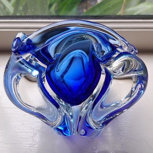 Italian Murano vintage blue art glass bowl