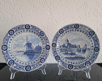 Rare set of antique Dutch scenery Delft blue delftware plates by Royal Tichelaar Makkum