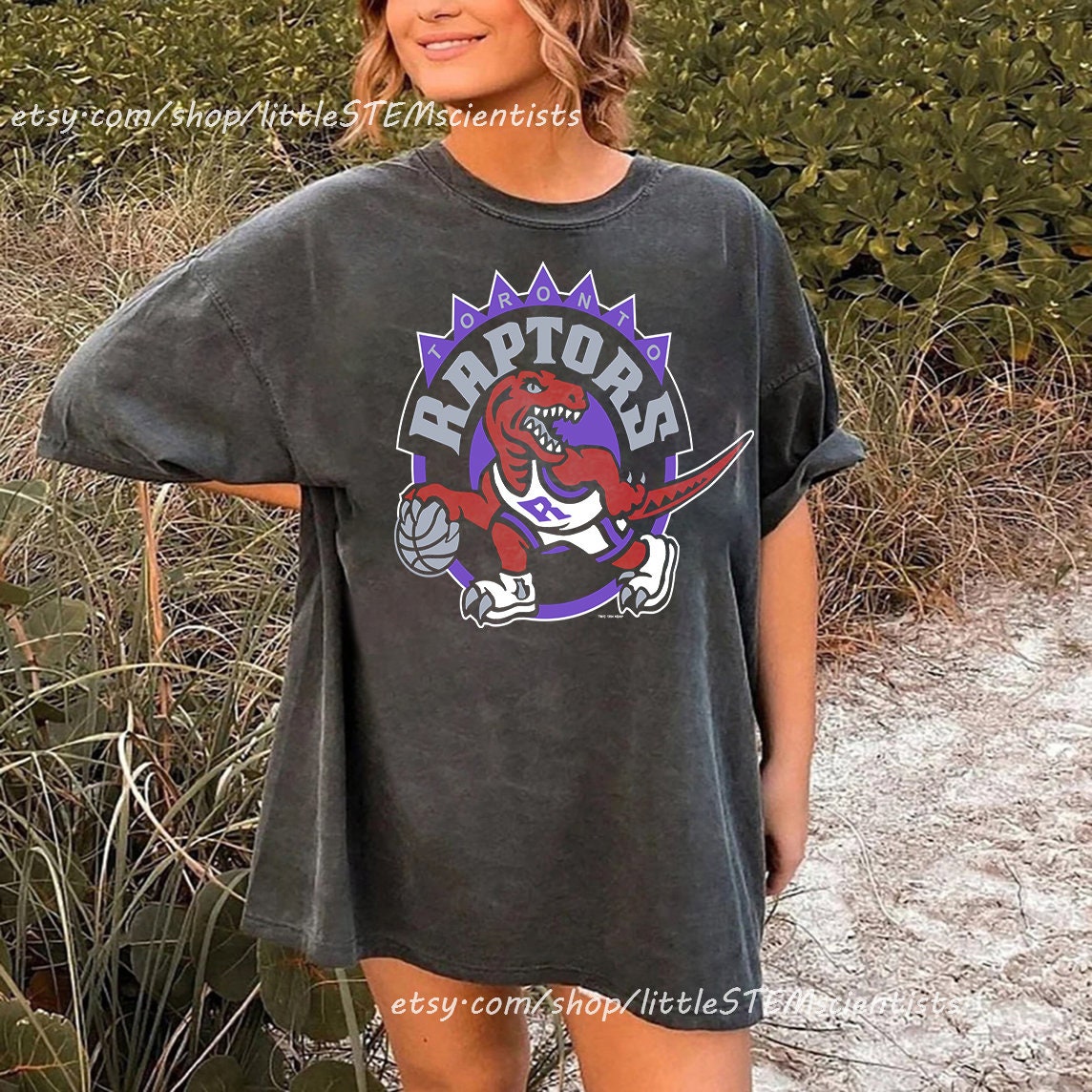 Vintage NBA (TULTEX) - Toronto Raptors Big Spell-Out T-Shirt 1990s Small