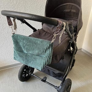 Kinderwagen-Organizer / Kinderwagen-Tasche / Buggy Organizer aus Breit-Cord - dunkelgrün
