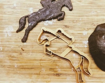 Tagliapasta per biscotti a forma di cavallo da salto, ideale per pasticceria, biscotti, glassa, fondente, argilla - 12 misure a scelta - VENDITORE NEL REGNO UNITO - Upgrade delle spese di spedizione disponibile