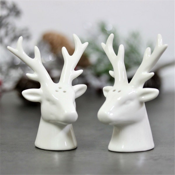 Reindeer Salt & Pepper Shakers Stag Christmas Dinner Table Dining Decor Pots