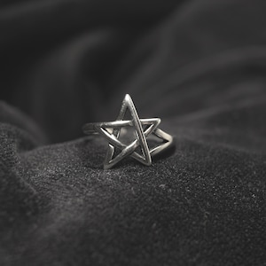 Adjustable Star Ring – Witchy Celestial Jewelry, Gothic Star Ring, Wiccan Accessories, Silver Witch Ring, Cosmic Statement, Occult Jewellery