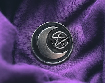 Star & Moon Enamel Pin – Gothic Wiccan Brooch, Occult Lapel Pin