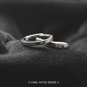 Set di anelli regolabili Sole e Luna - Anelli di coppia stregoneschi, gioielli unisex celestiali, anelli coordinati per coppie, accessori mistici, spirituali.