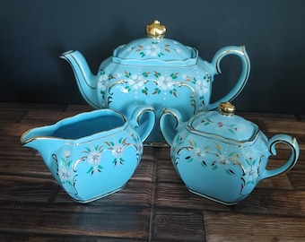 Rare Sadler Tea Set: Cube Teapot, Creamer, and Covered Sugar Bowl. Blue with Hand Painted Flowers Numbered 2651 Stunning Set