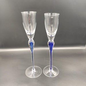 Elegante blaue und klare Glas-Champagnerflöten oder Dessertweingläser (2er-Set)