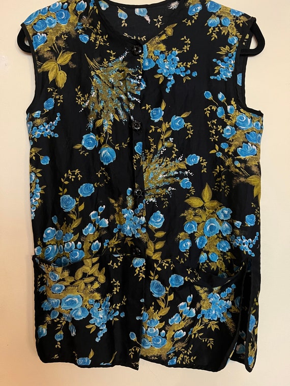 Vintage 60s handmade sleeveless floral smock top w