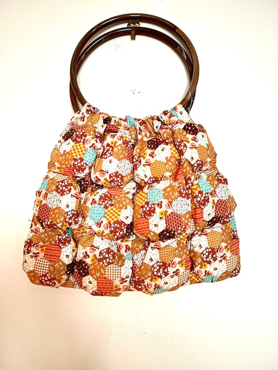 Vintage 70s puffy quilted patchwork handle bag - image 1