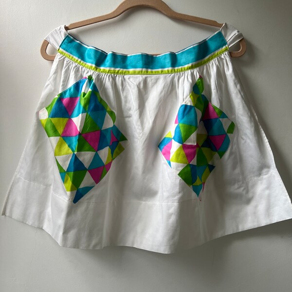 Vintage 60s handmade apron with pockets