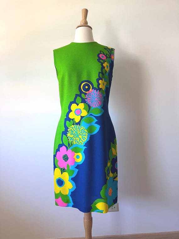 Vintage unbranded 60s psychedelic floral mod sundress