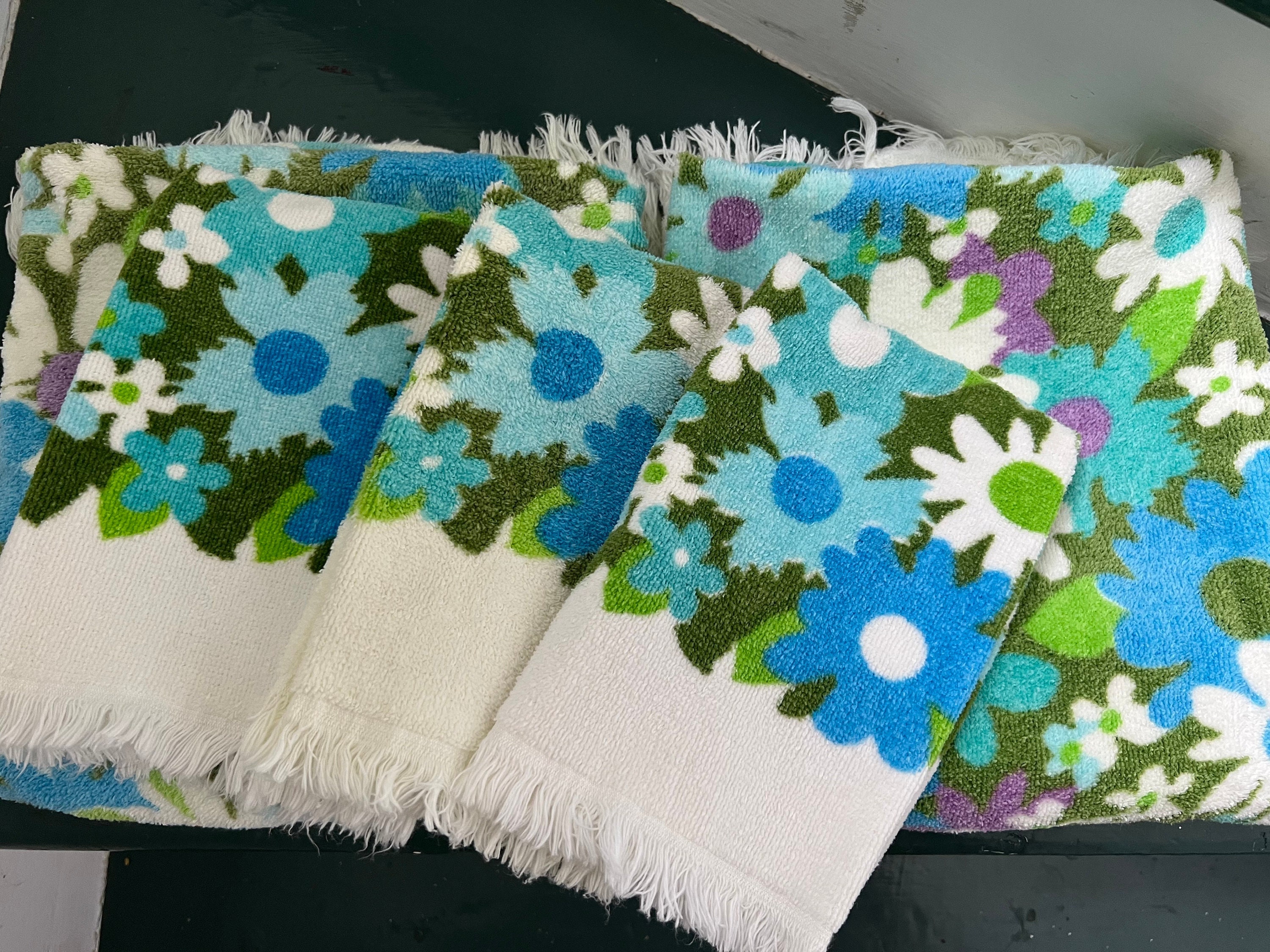 Fieldcrest, Bath, Vintage Fieldcrest Flower Towel Set