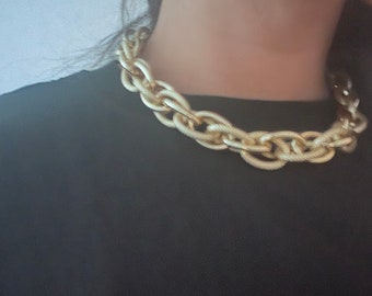 Kettenhalskette mit großen goldenen Gliedern – 24 Karat Feingold. Groß/klobig/Choker/Kette, große Halskette, große Kette