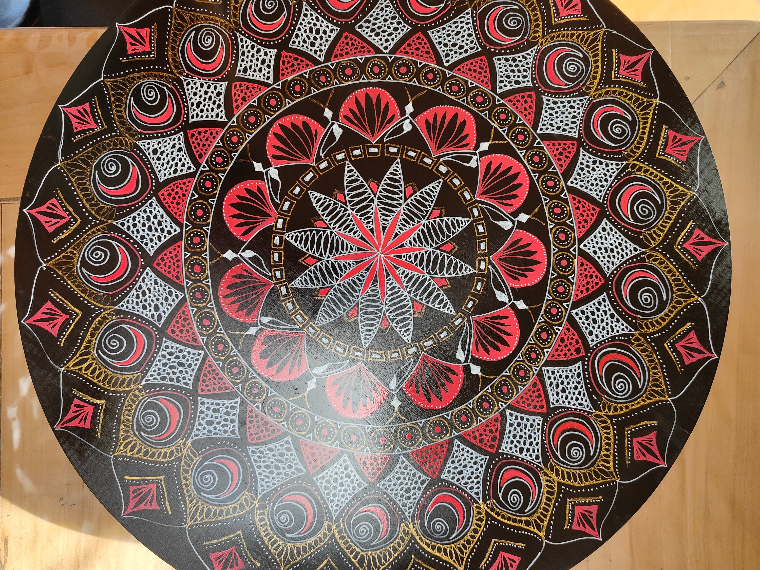 Mandala Dessiné à Main Levée