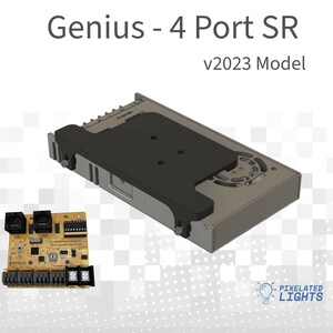 Puede incluir: Un controlador LED Genius 4 Port SR modelo v2023 con una carcasa negra y gris y una placa de circuito con cuatro puertos RJ45. El controlador está fabricado por Pixelated Lights.