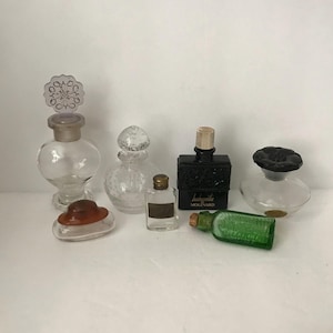 ヴィンテージのエイボン香水瓶、ハイボタンシューズ - Etsy 日本
