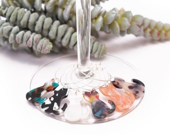 Marble Design Cat Wine Charm Set