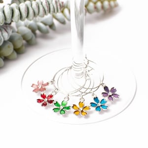 Flower Wine Charm Set