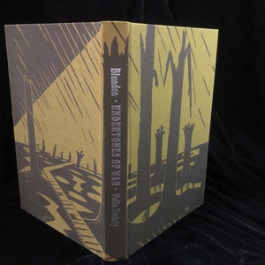 Undertones of War Folio Society Book with Sleeve autorstwa Edmunda Blundena. Ilustracje artystyczne autorstwa różnych artystów. Pierwsze wydanie folio z 1989 r.