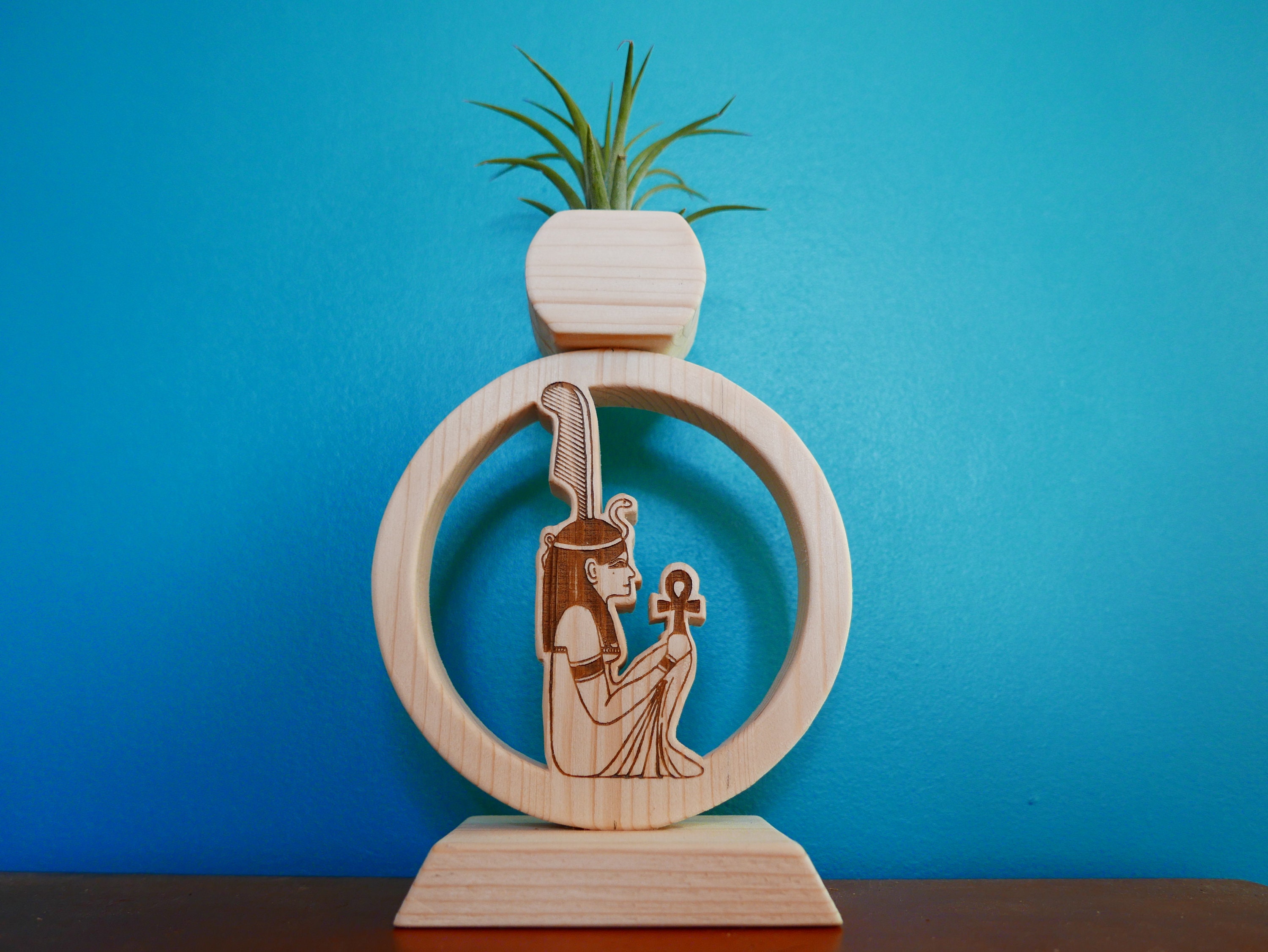 Maat Pyrogravé - Décoration d'intérieur Support de Plante en Bois