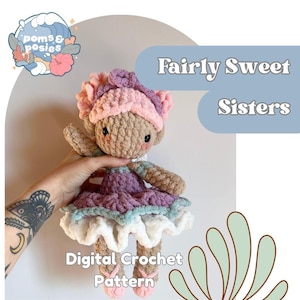 Peut inclure: Un patron de poupée au crochet pour une adorable fée avec une robe rose et violette et un bandeau rose. Le patron s'appelle "Fairly Sweet Sisters" et est un téléchargement numérique.