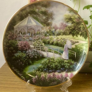 Franklin Mint Heirloom Recommendation  Fine Porcelain  “Garden Gazebo” Collectors Plate, Limited Edition No 6A4455, Made in Portugal