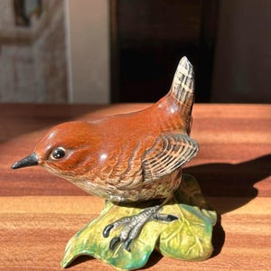 Gärdsmyg | Beswick | 993 | Tillverkad i England | Naturinspirerad keramisk konst