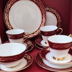 Elegant Windsor Bone China Set: Vibrant Red & Gold Collection Made in England