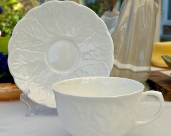 Wedgwood Countryware Teetasse: Kohlblatt-Design, Fine Bone China