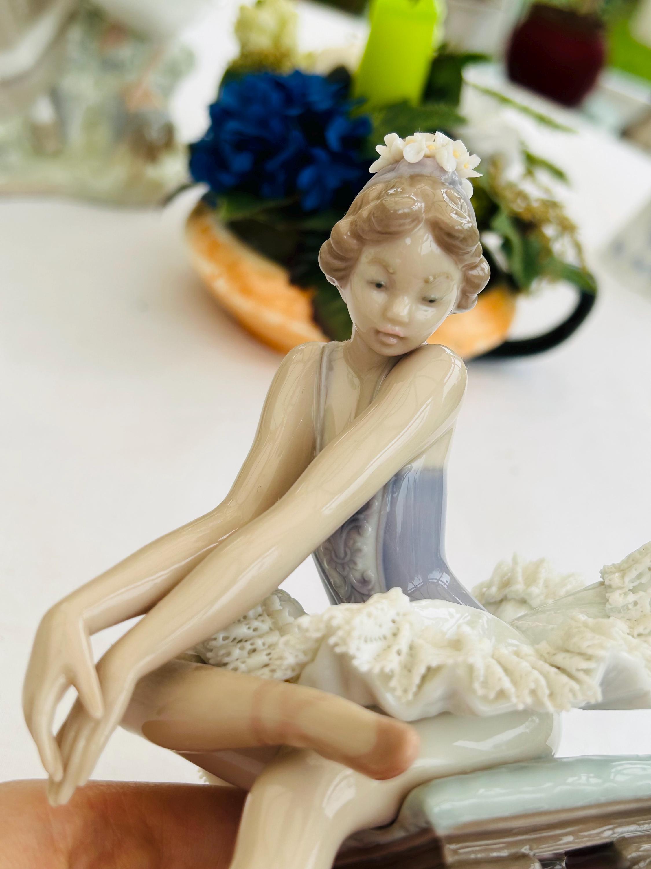 Lladro Figurine Ballerina Girl With Ballet Tutu Leotard Figurine