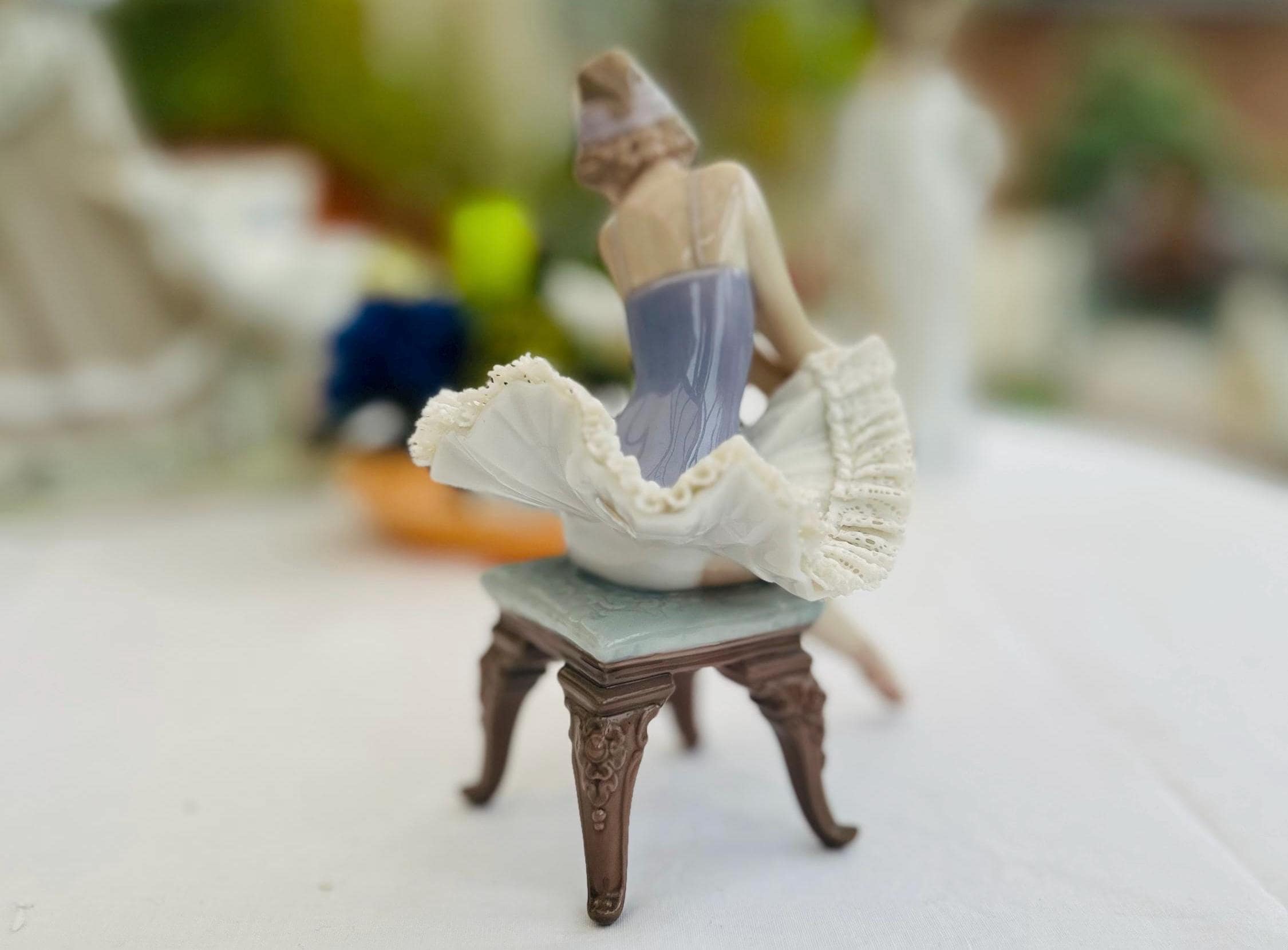 【値下げ】リヤドロ　LLADRO LITTLE BALLET GIRL 5105 値下げ】リヤドロ LLADRO LITTLE BALLET GIRL 5105 - メルカリ
