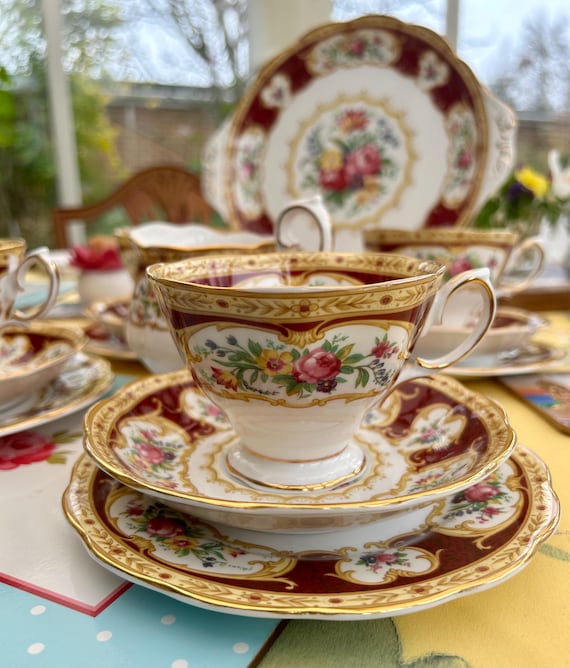 英国製　ロイヤルアルバート　レディハミルトンのトリオ　2セット トリオ2セット】 ロイヤルアルバート レディハミルトン英国製 ロイヤル