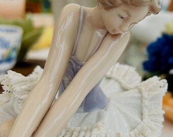 Lladro Figurine Ballerina Girl With Ballet Tutu Leotard Figurine