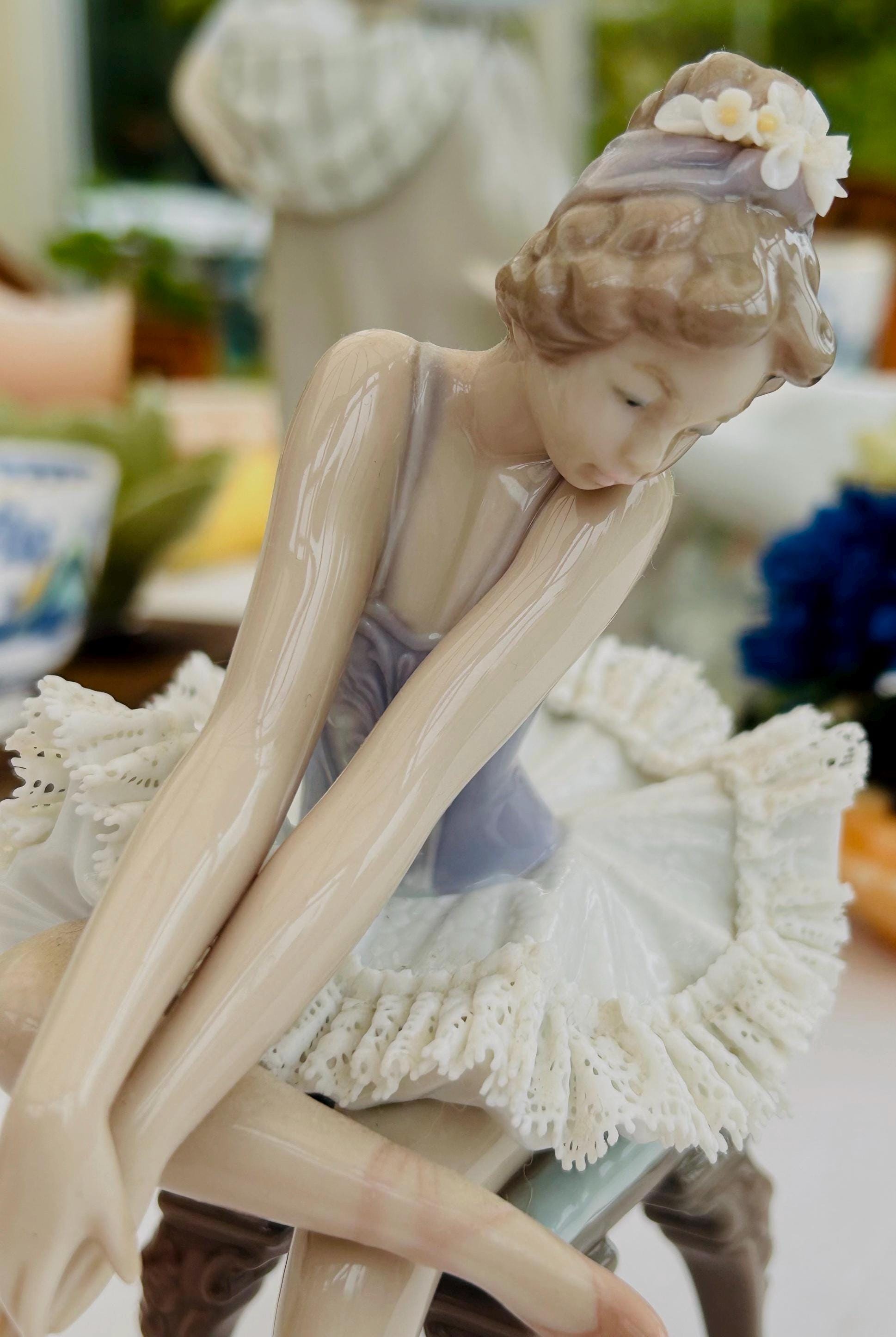 Lladro Figurine Ballerina Girl With Ballet Tutu Leotard Figurine