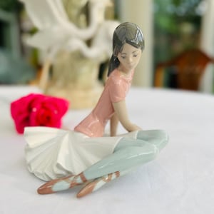 Lladro Figurine – Shelley Ballerina in Pink | Beautiful Condition | Elegant Spanish Porcelain