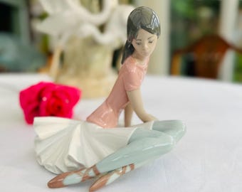Lladro Ballerina Figurine: Shelley #1357, Pink Porcelain, Handmade in Spain