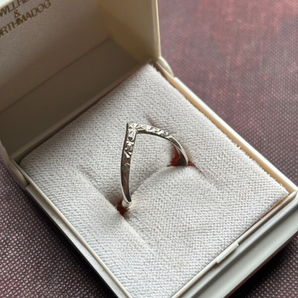 Antique engraved sterling silver wishbone ring