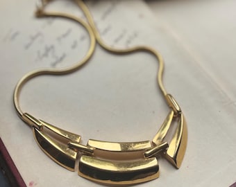 Napier gold tone collar necklace