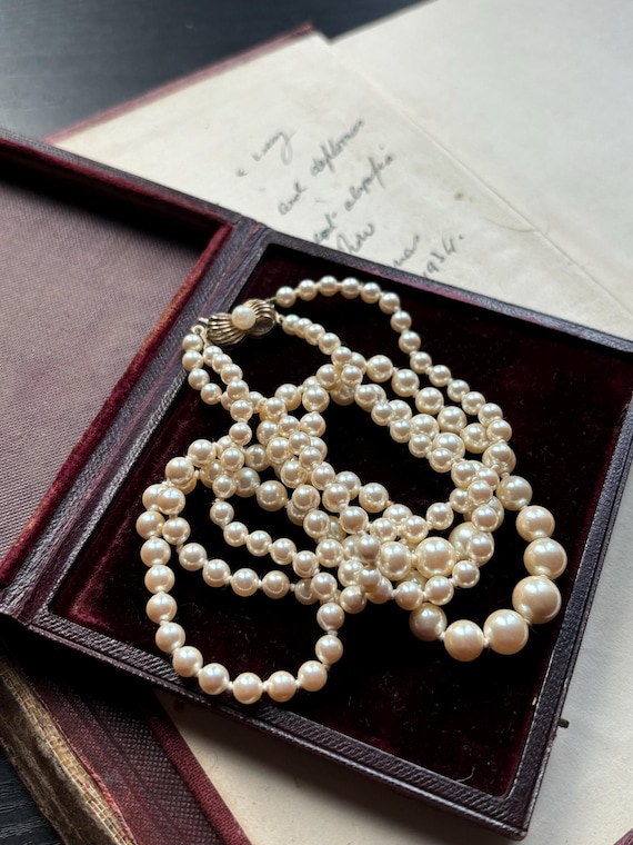 Vintage JKa double stand pearl necklace