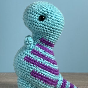 T-rex personalizzabile all&#39;uncinetto