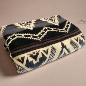 Alpaca Blanket | Reversible | Alpaca Wool Blanket  | Artisan Native Design | Eco-Friendly/Handmade/Ecuador/Gift/Queen/Throw/Baby/Pet/Travel