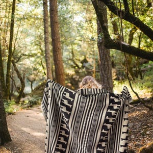 Alpaca Wool Blanket | Reversible Soft Blanket | Eco Friendly| Queen Size Luxury Blanket | Artisan | Handmade/Ecuador/Gift/Home Decor