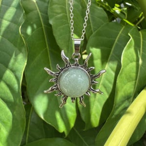 Green Aventurine Sun Pendant Necklace Light Shade