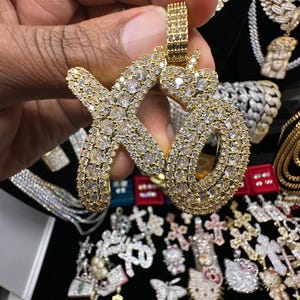XO pendant