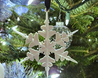3D Printed Snowflake Ornament - White PLA Filament - Customizable Color - Christmas Décor