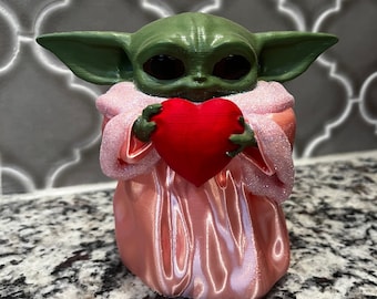 Valentine's Day Grogu Figurine – 3D Printed, Hand-Painted with Glitter