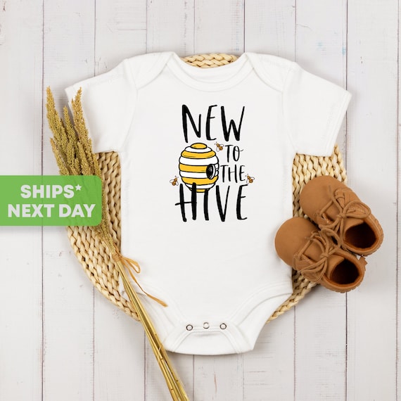 Bee onesie 2025