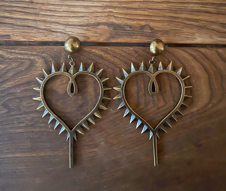 Armored heart earrings image 2