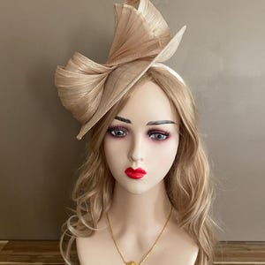 Pale Gold Kentucky Derby Fascinator: Silk Abaca Bow Headband